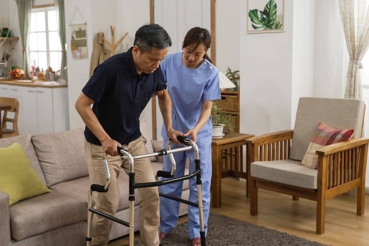 Overcoming Physical Limitations: The Benefits of Mobility Aids
